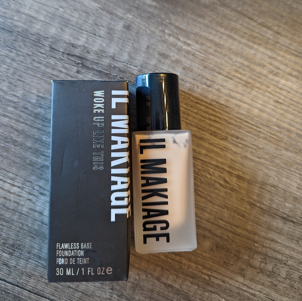 Il Makiage Woke Up Like This 035 Flawless Base Foundation